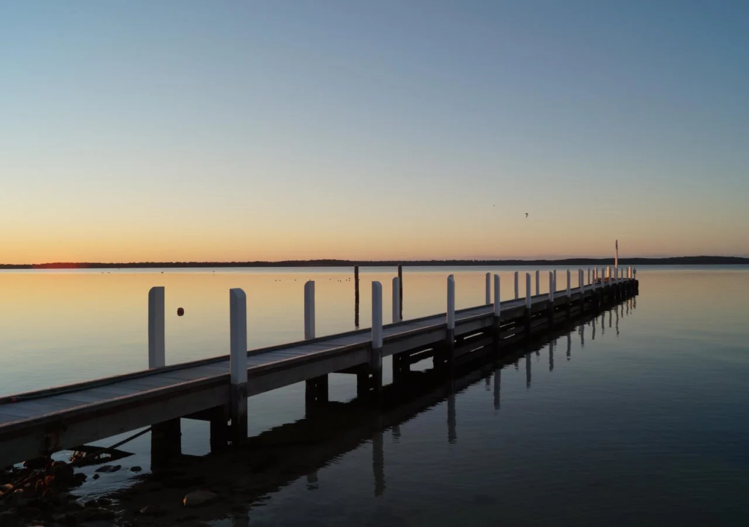 Waterfront Retreat At Wattle Point