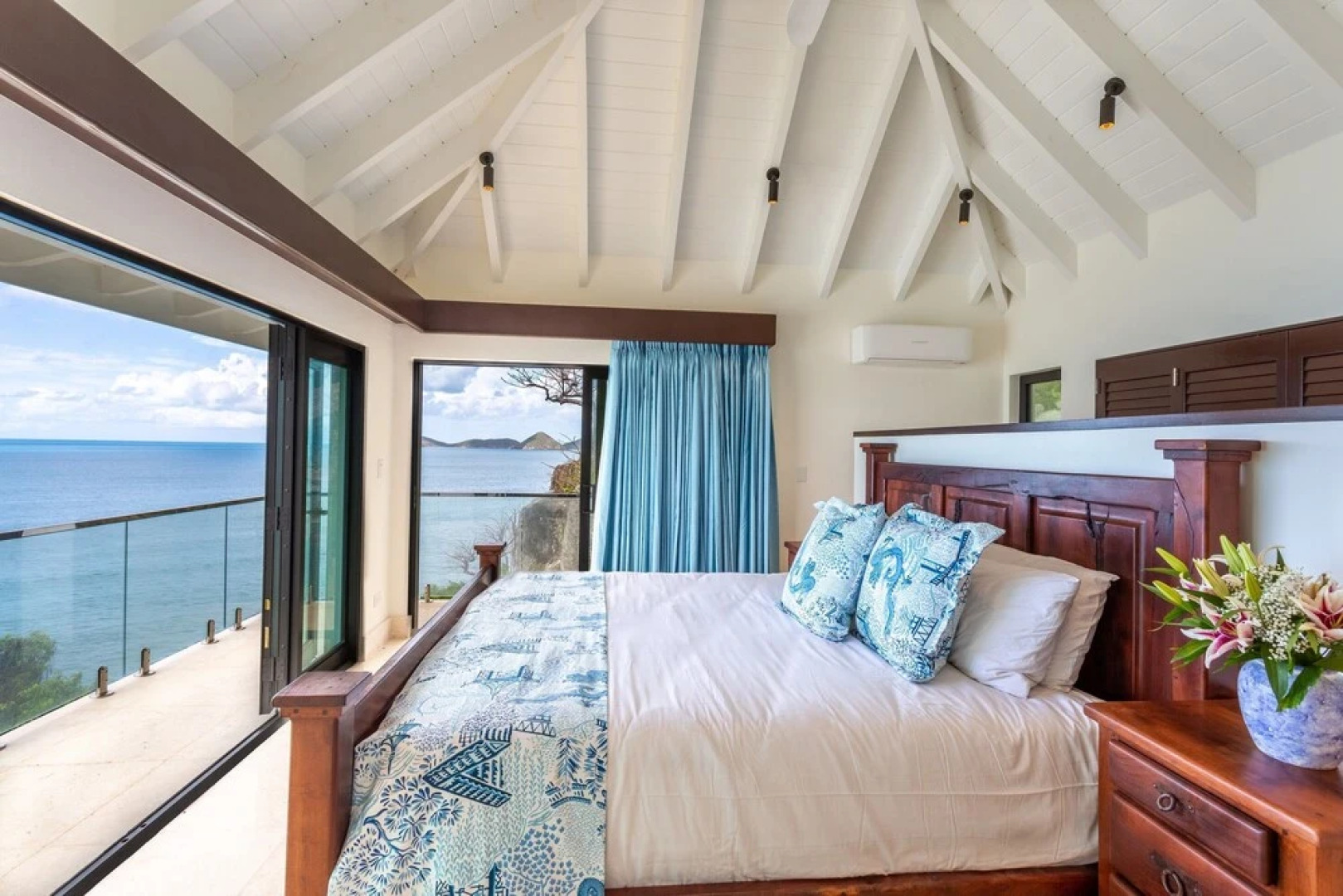 M&M Cooper Bay - The Cooper Bay Villas