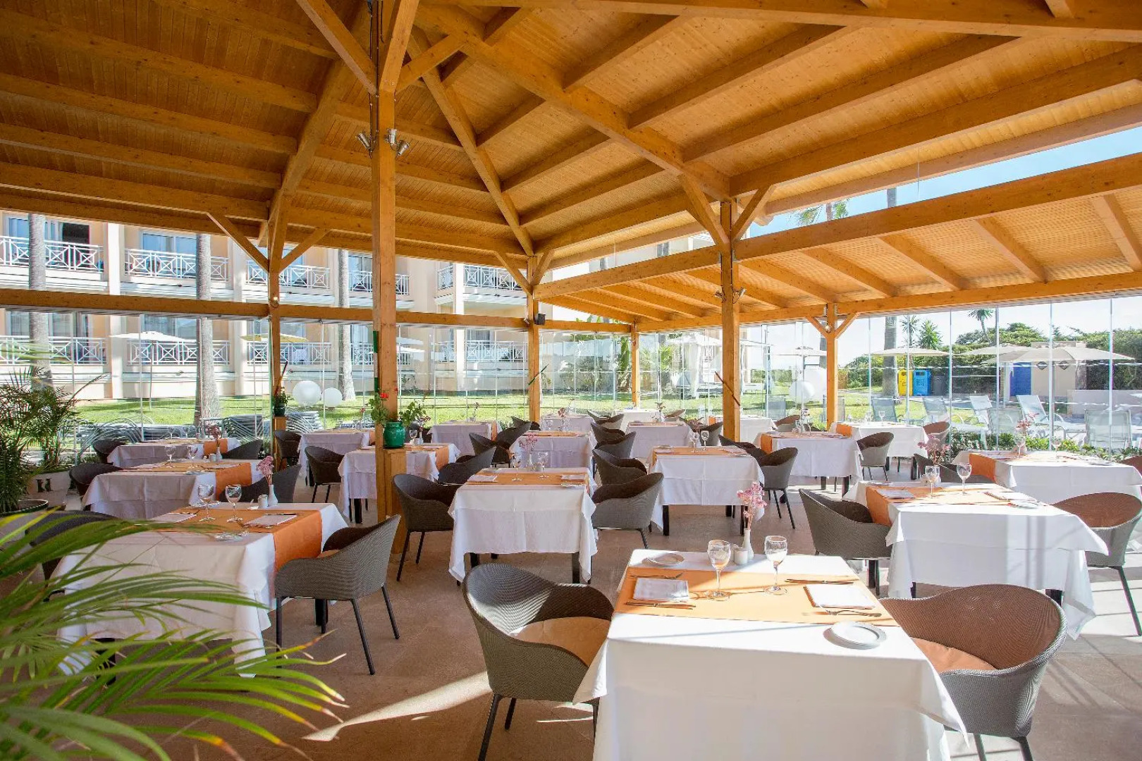 Hipotels Playa La Barrosa - Adults Only