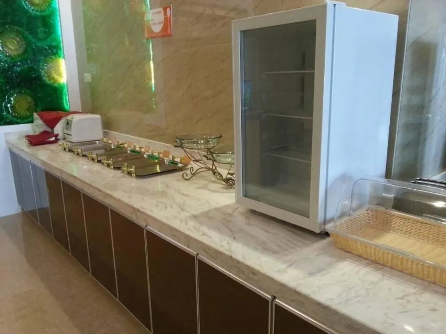 Kunlun Leju Business Hotel