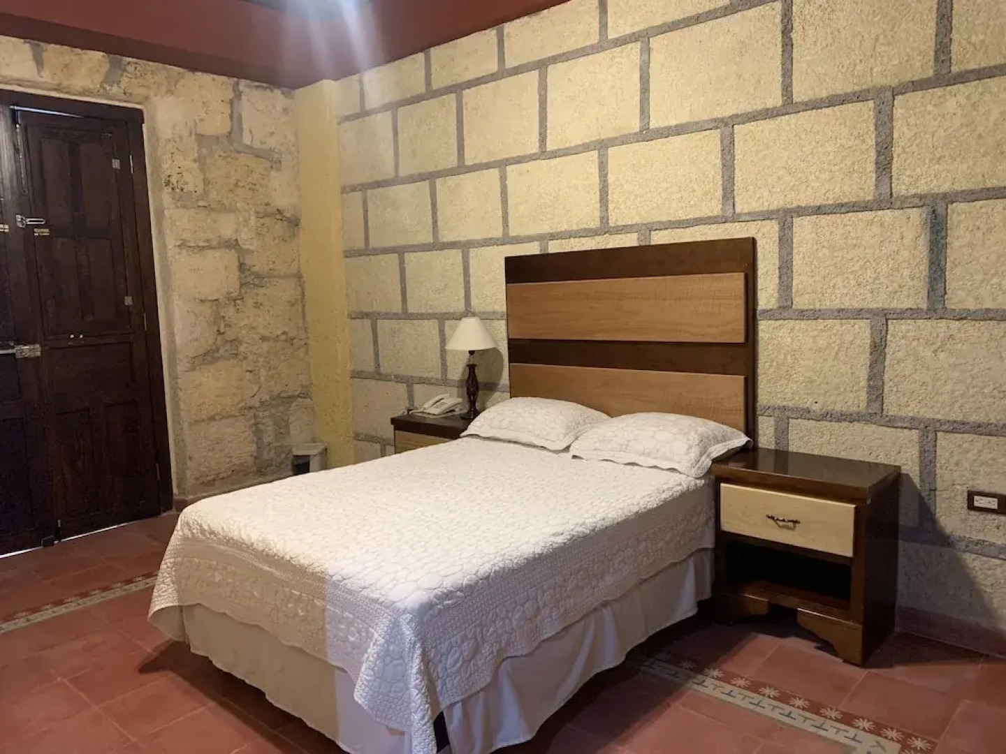 Zapata Hotel y Plaza