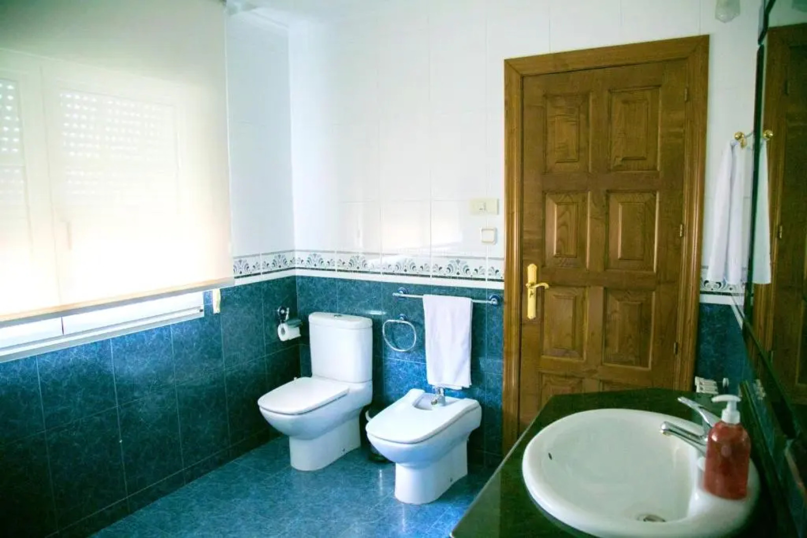 House with 4 bedrooms in Cuntis with wonderful mountain view private pool enclosed garden 18 km from the beach