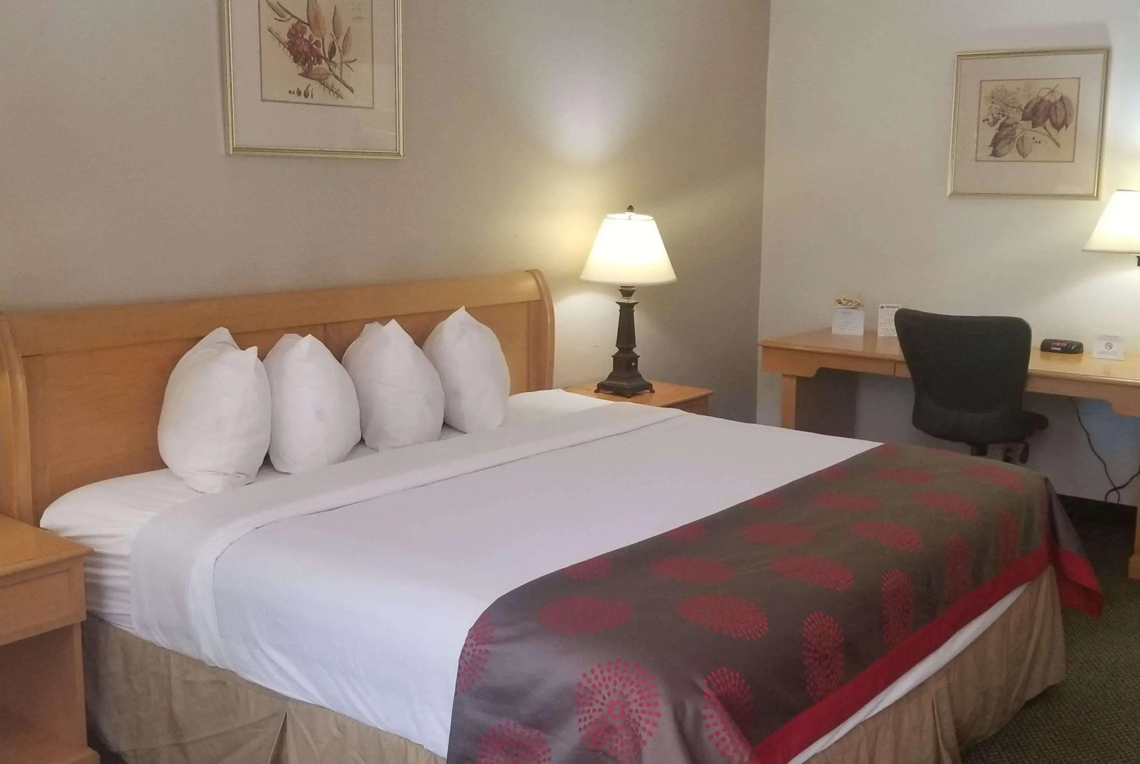 Ramada by Wyndham & Suites Warner Robins