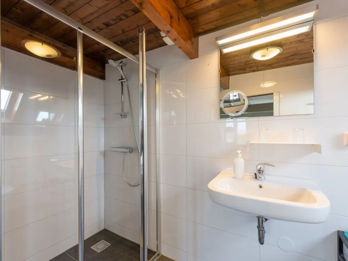 Gorgeous Apartment in Egmond aan Zee with Parking