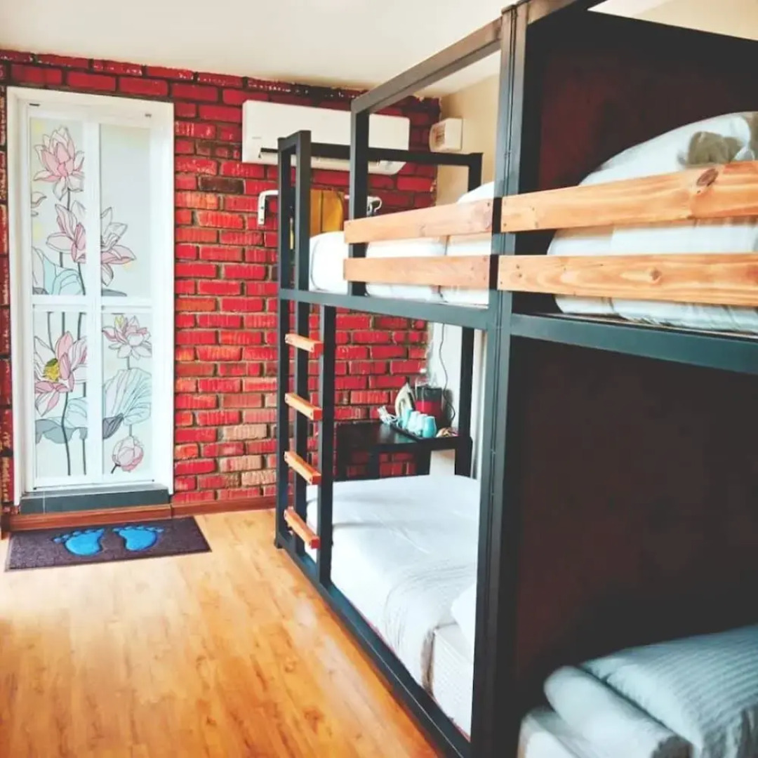 Petak Padin Cottage by The Pool