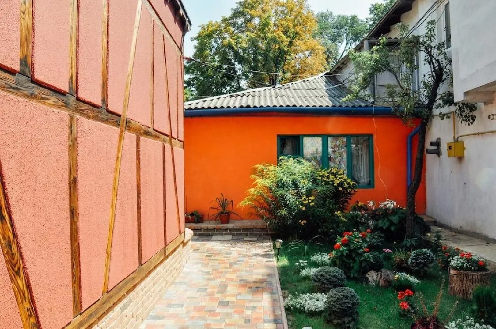 Хостел Funky Mamaliga