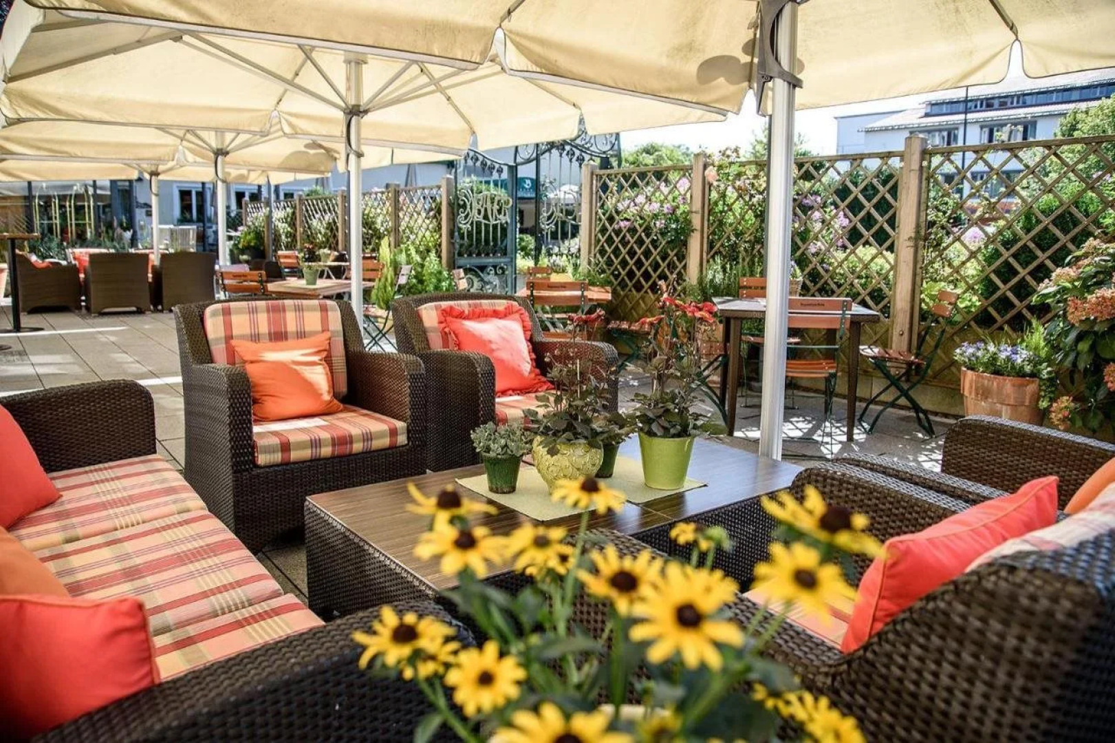 Bauer Hotel & Restaurant