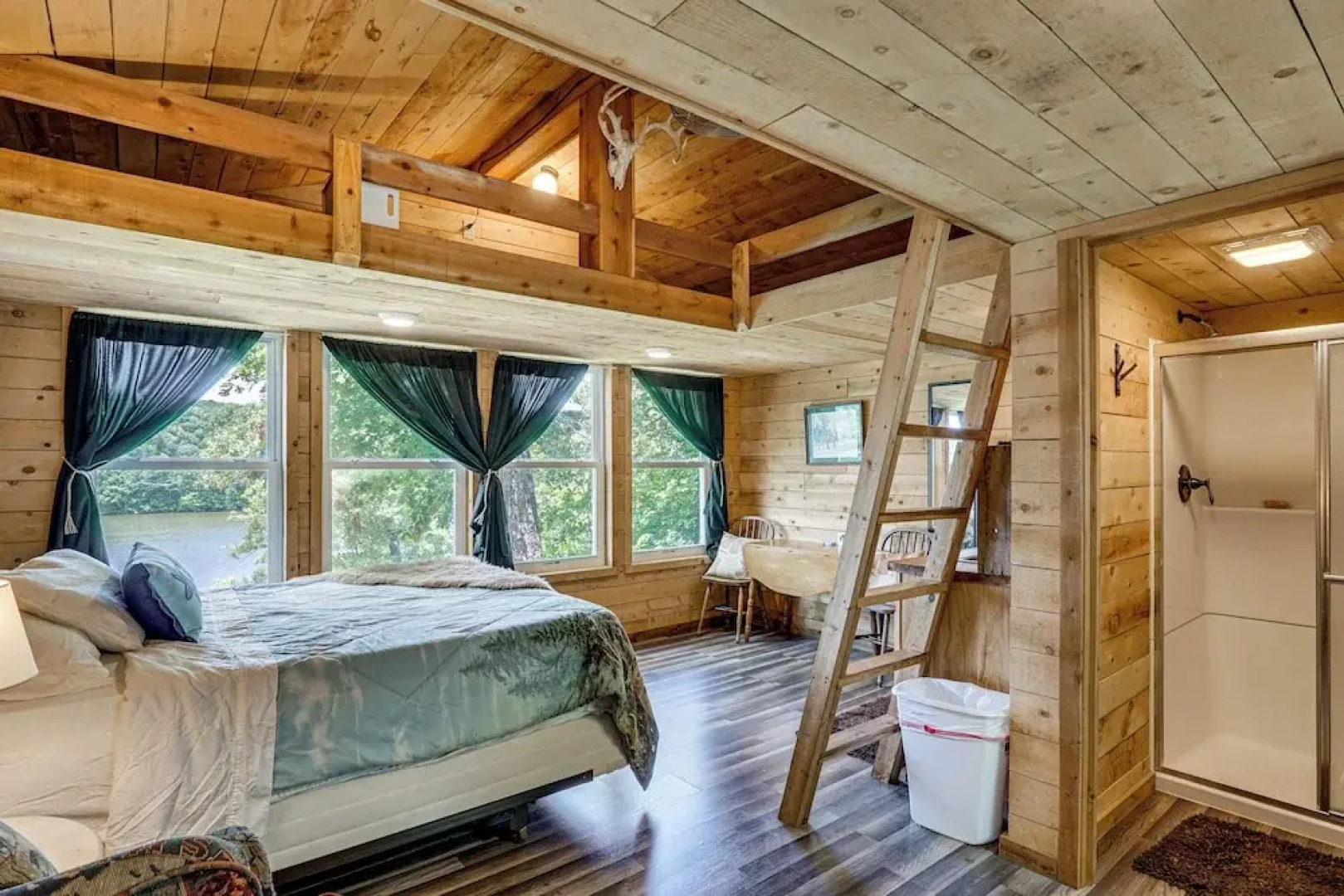 Lakefront Rocky Mount Main House w/ 3 Cabins!