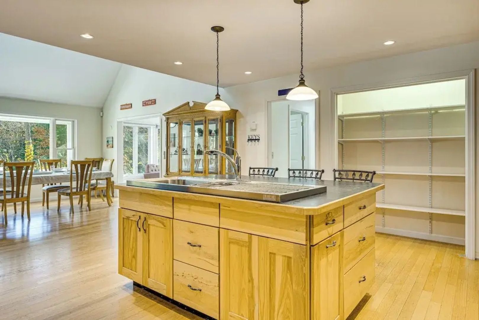 2 Mi to Winnipesaukee Shores: Gunstock Retreat