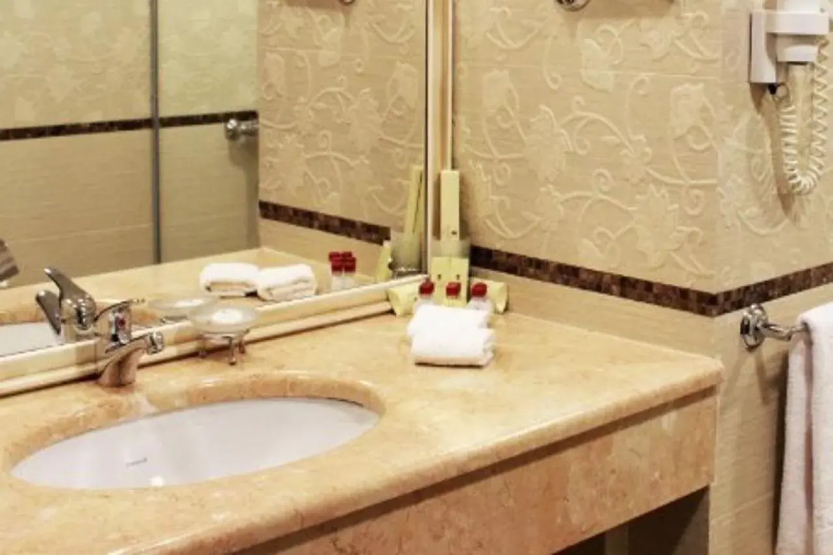 Отель Grand Mir