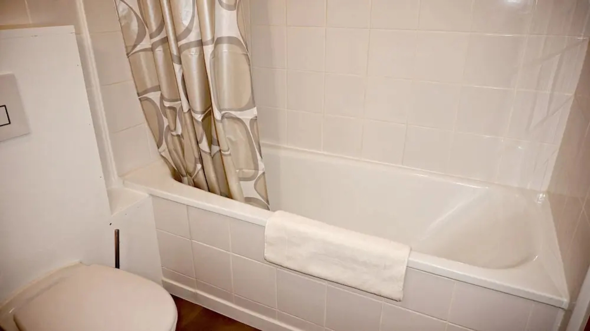 Little Suite - Constance