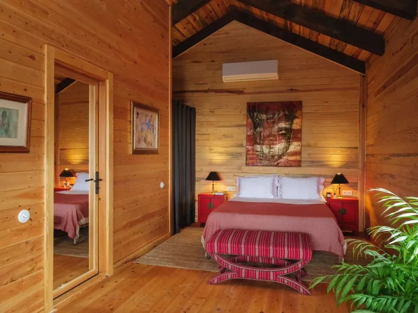 Simurg Inn