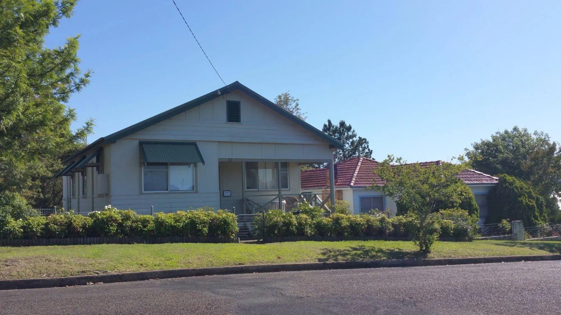 16 Gregson - Silky Oaks