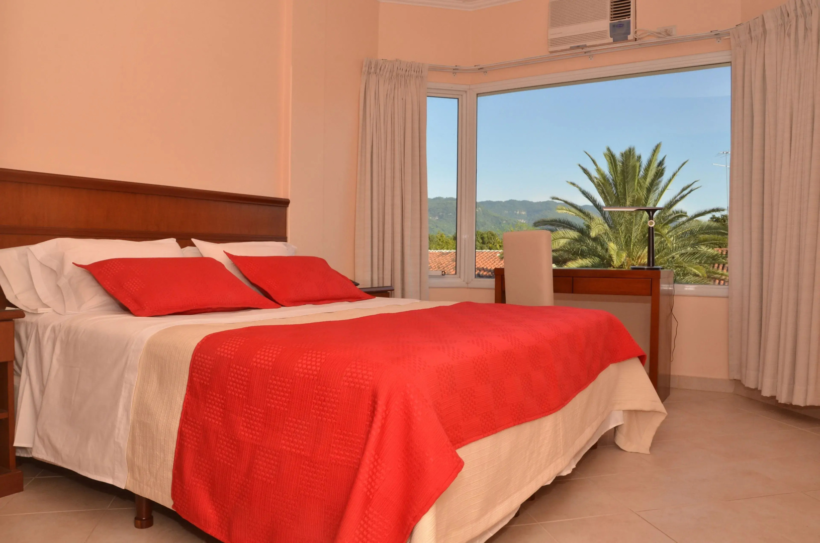 RealNoa Hotel