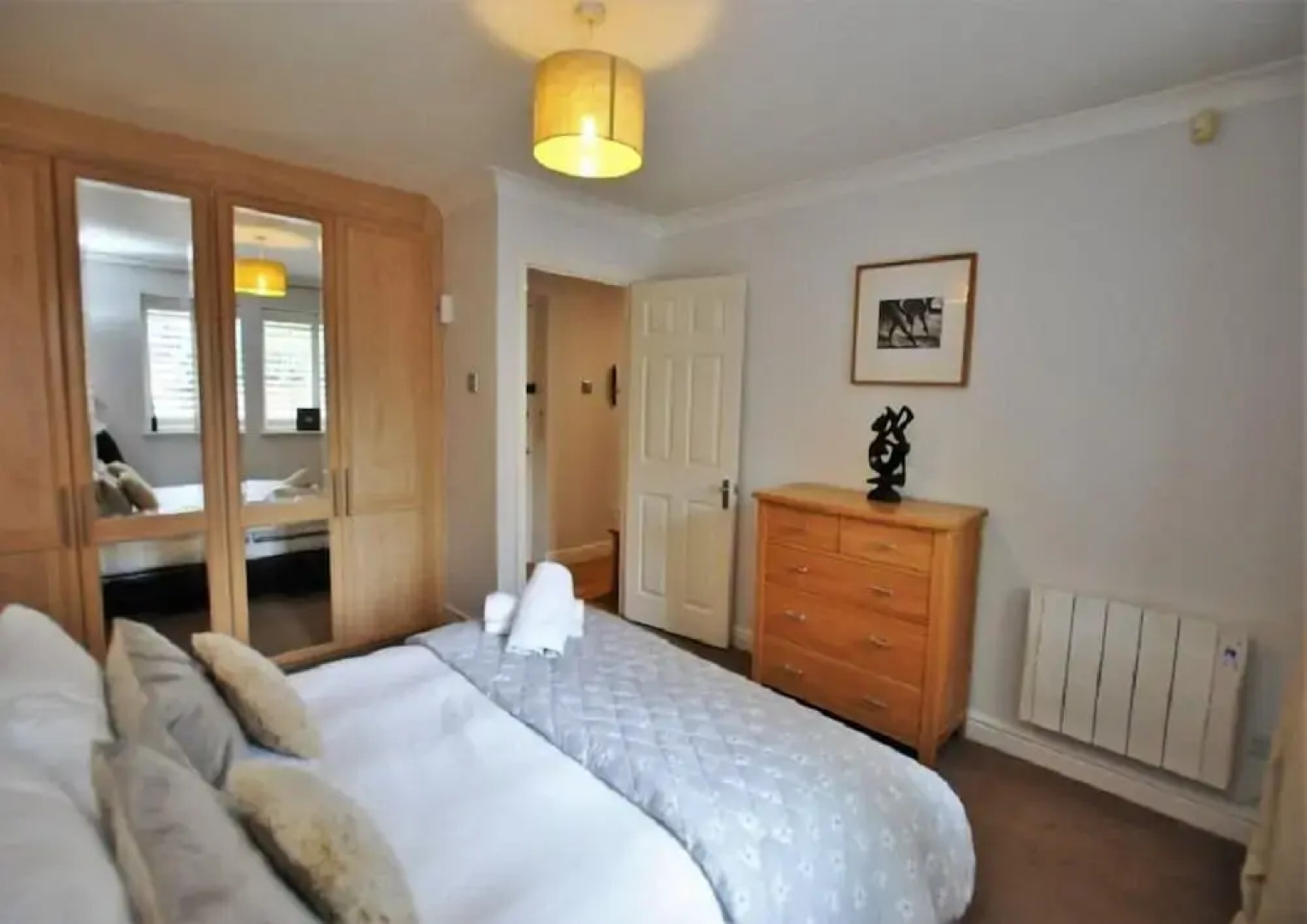 Elizabeth Court House