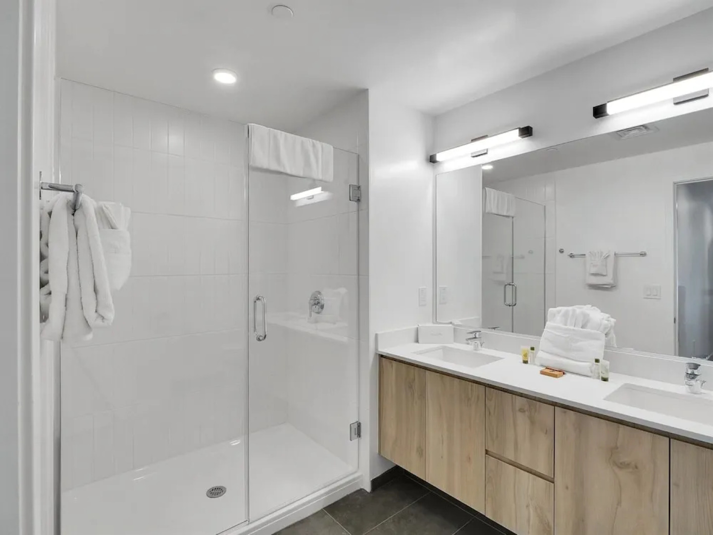 Global Luxury Suites at Downtown Phoenix