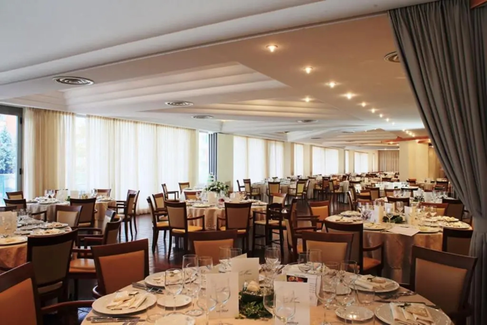 Отель Mirasole International