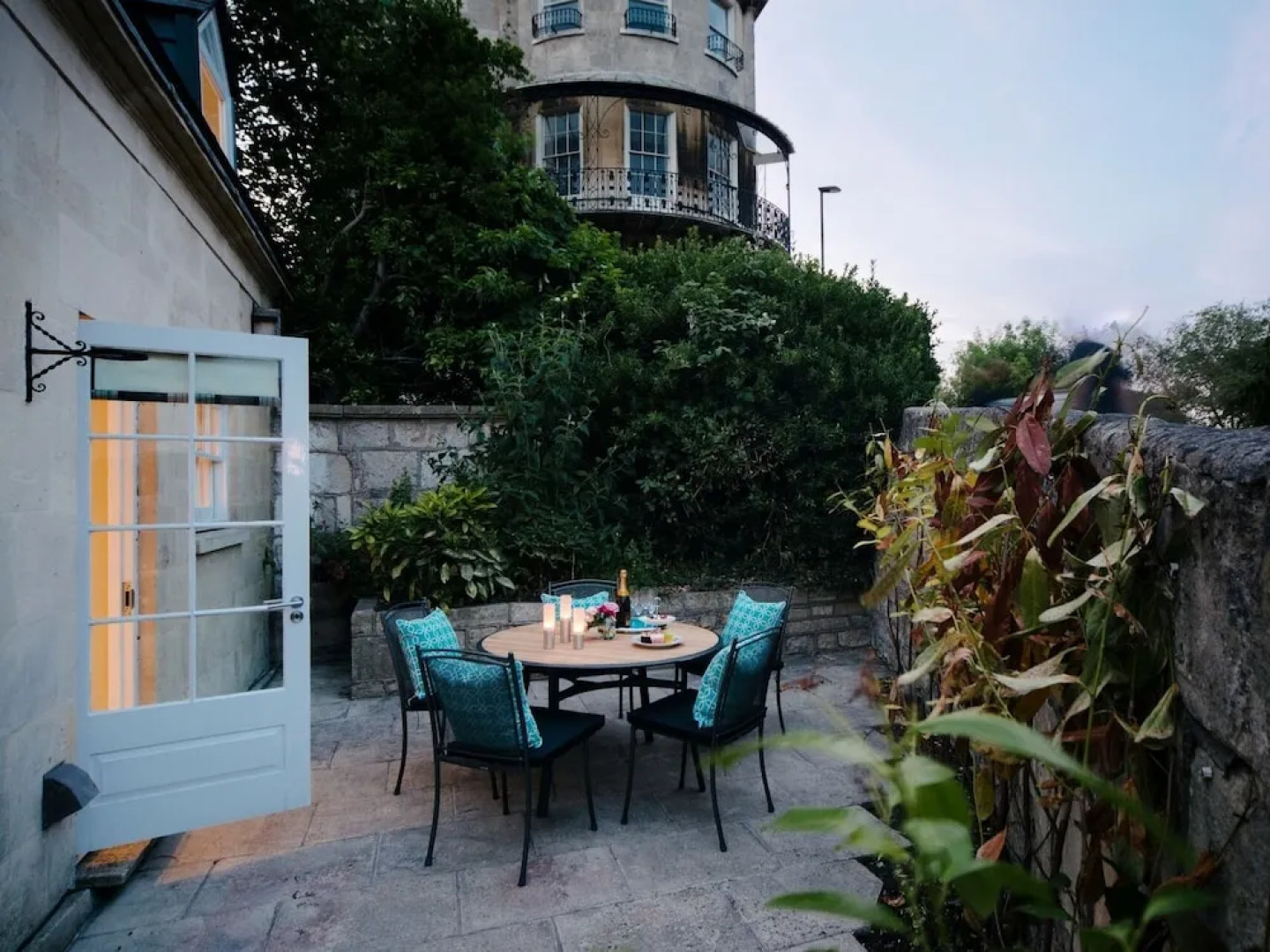 Bath Circle Camden Lodge House