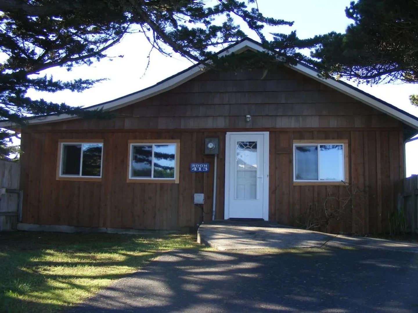 Sunset Oceanfront Lodging
