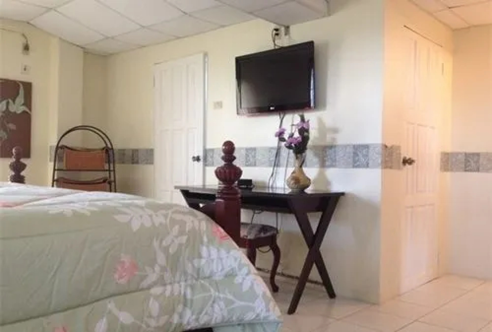 Clifton Hill Manor Hotel