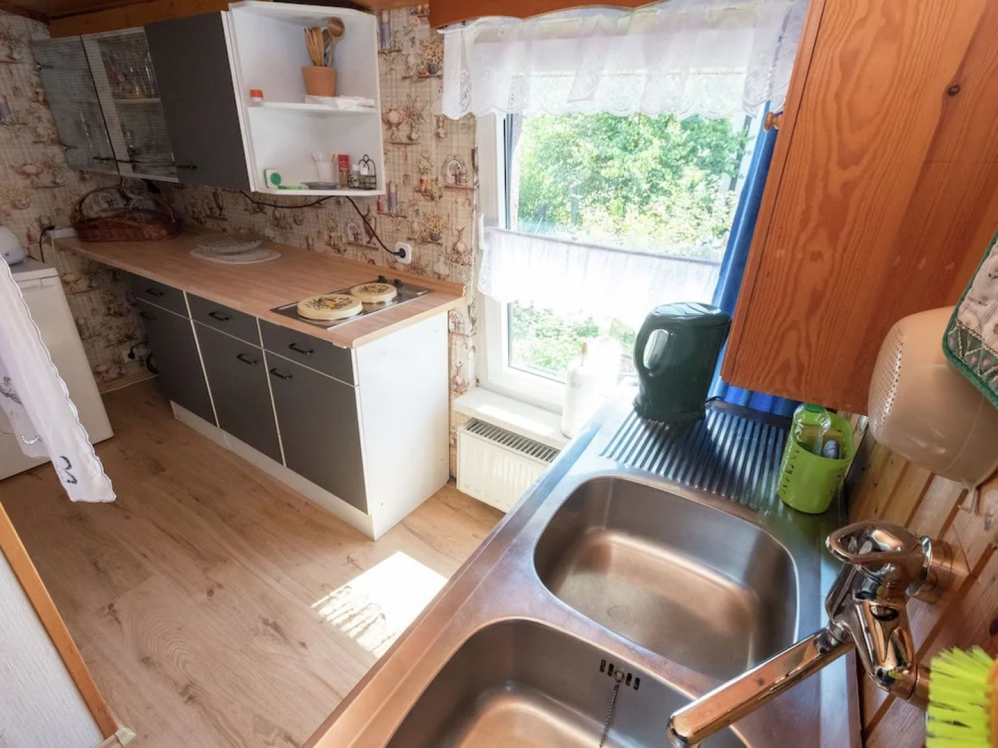 Tempting Holiday Home in Gntersberge for Romantic Getaway