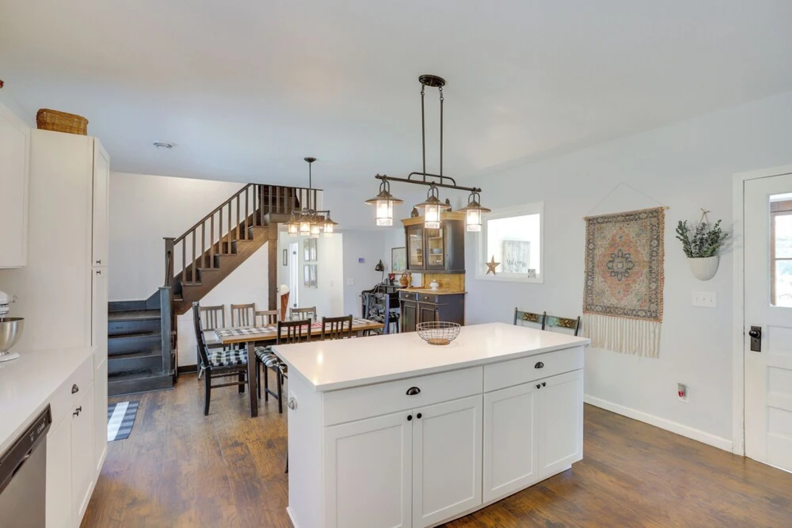 South Haven Farmhouse w/ Fire Pit, 4 Mi to Beach!