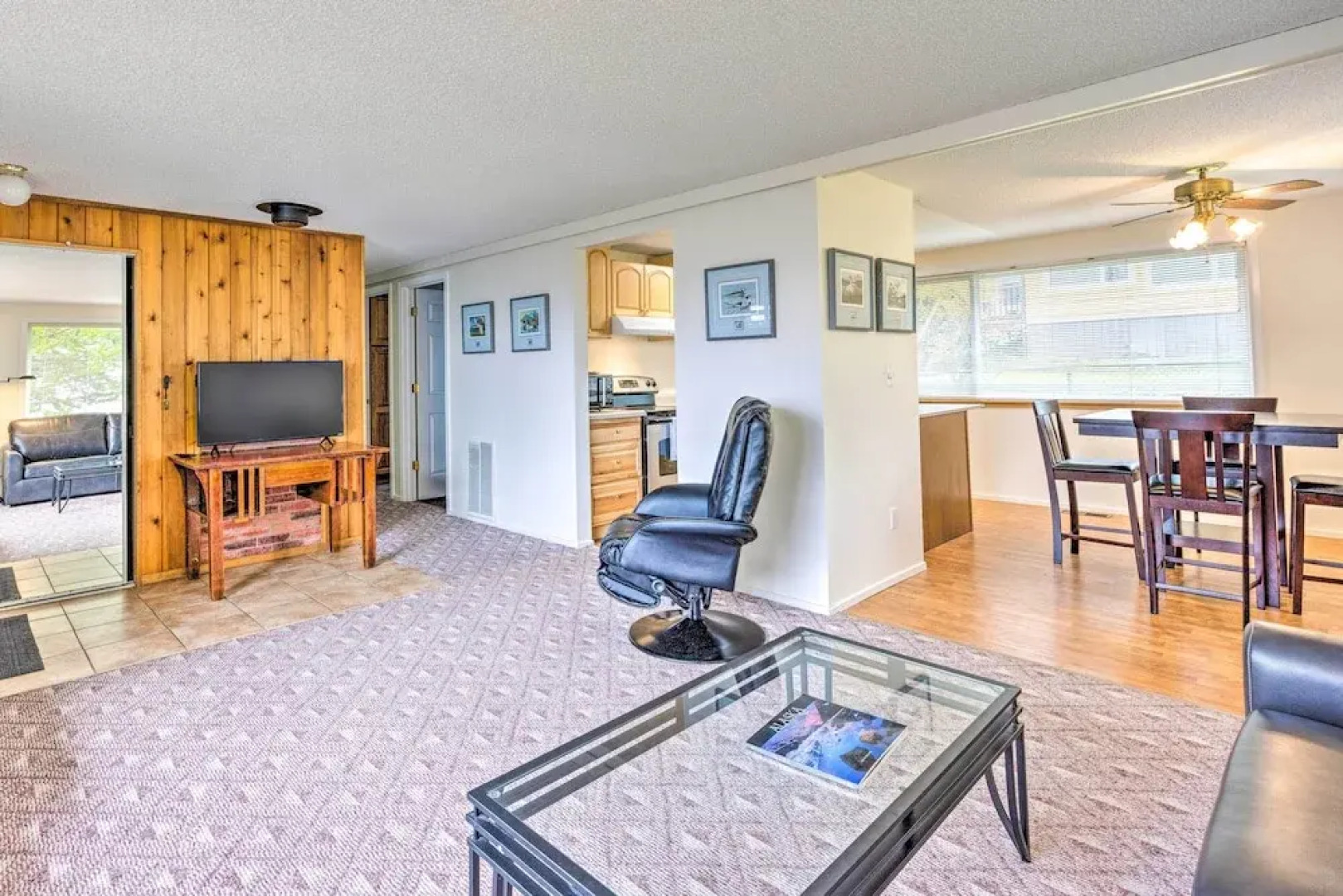 Walkable Sitka Getaway w/ Community Perks!