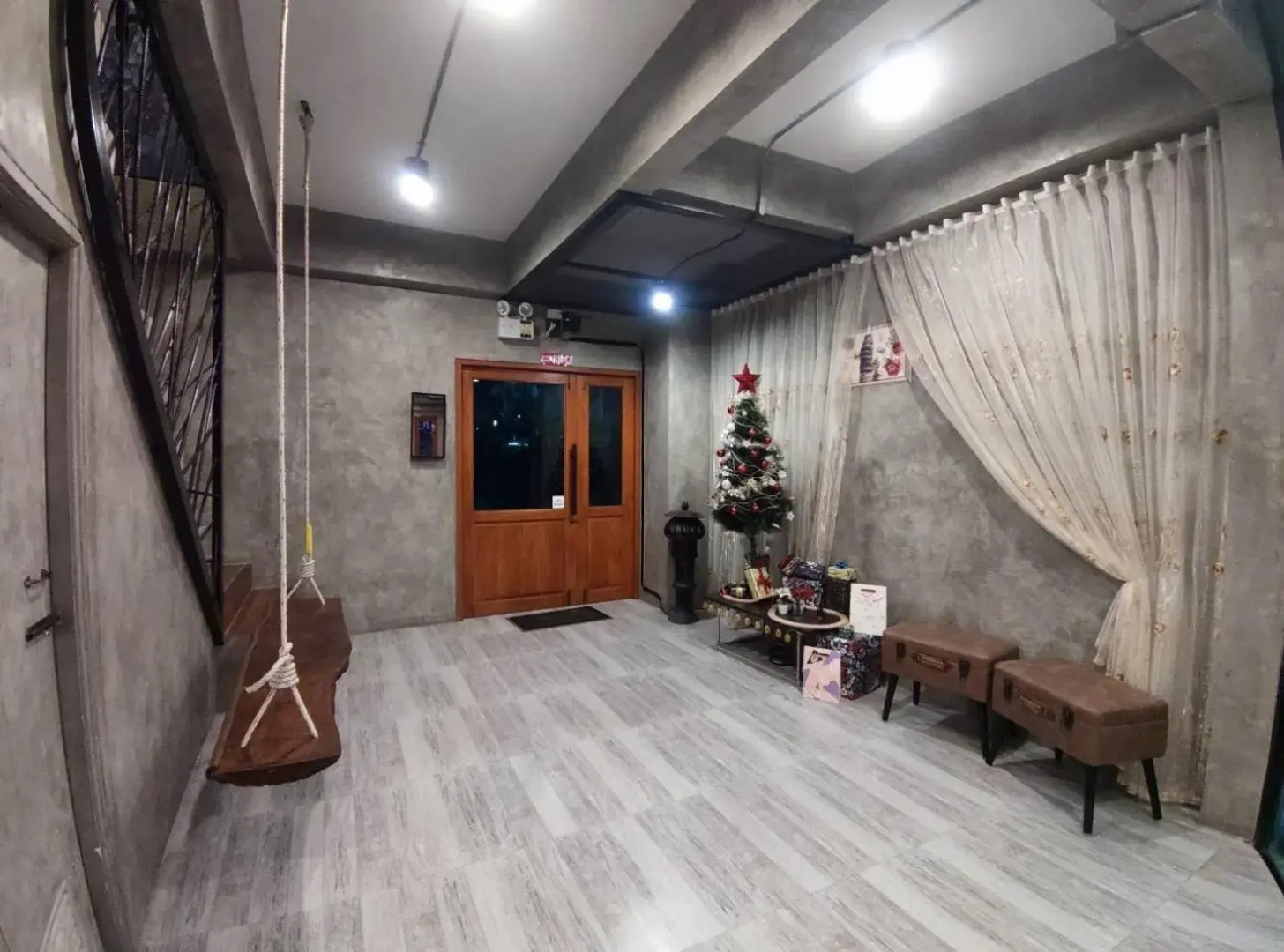 Phooree Boutique Hotel โรงแรมภูรีบูธีค