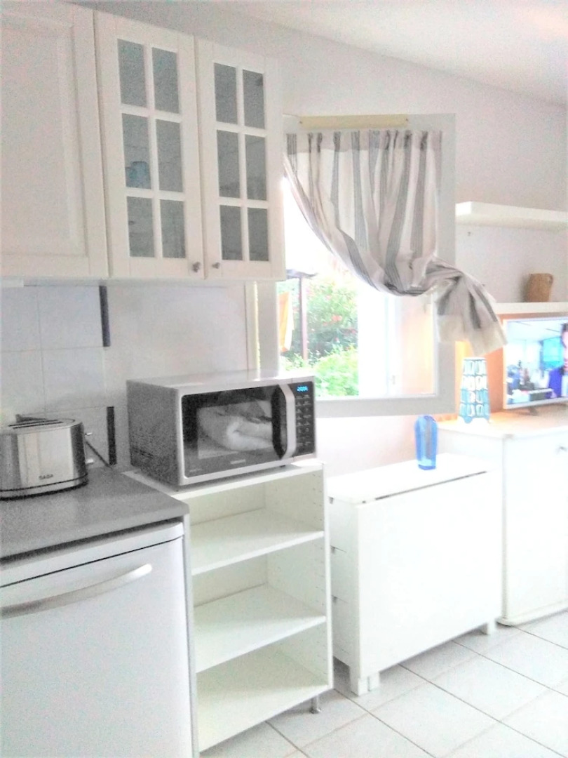 House With 3 Bedrooms in La Londe les Maures, With Terrace and Wifi -