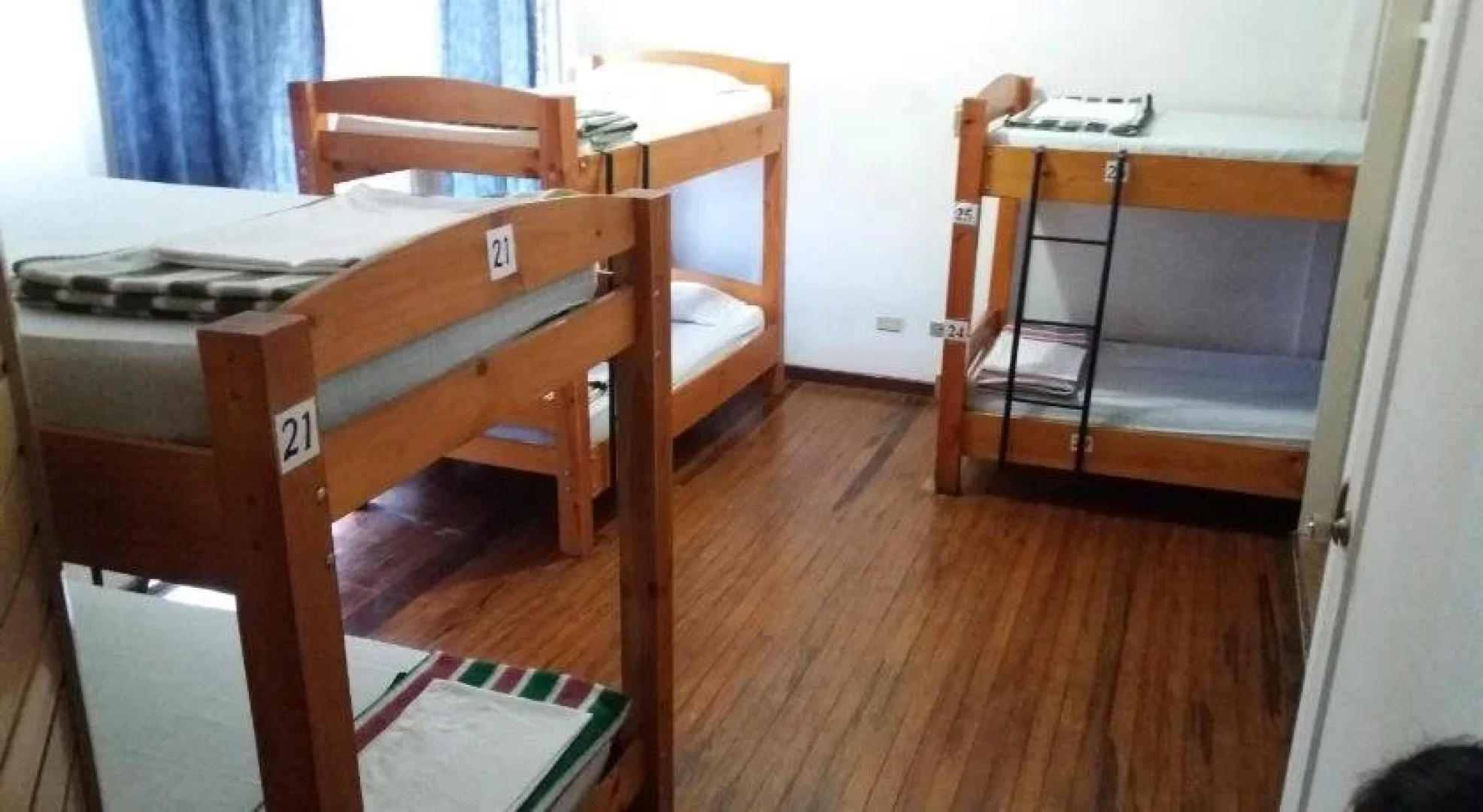 Gaudys Backpackers - Hostel