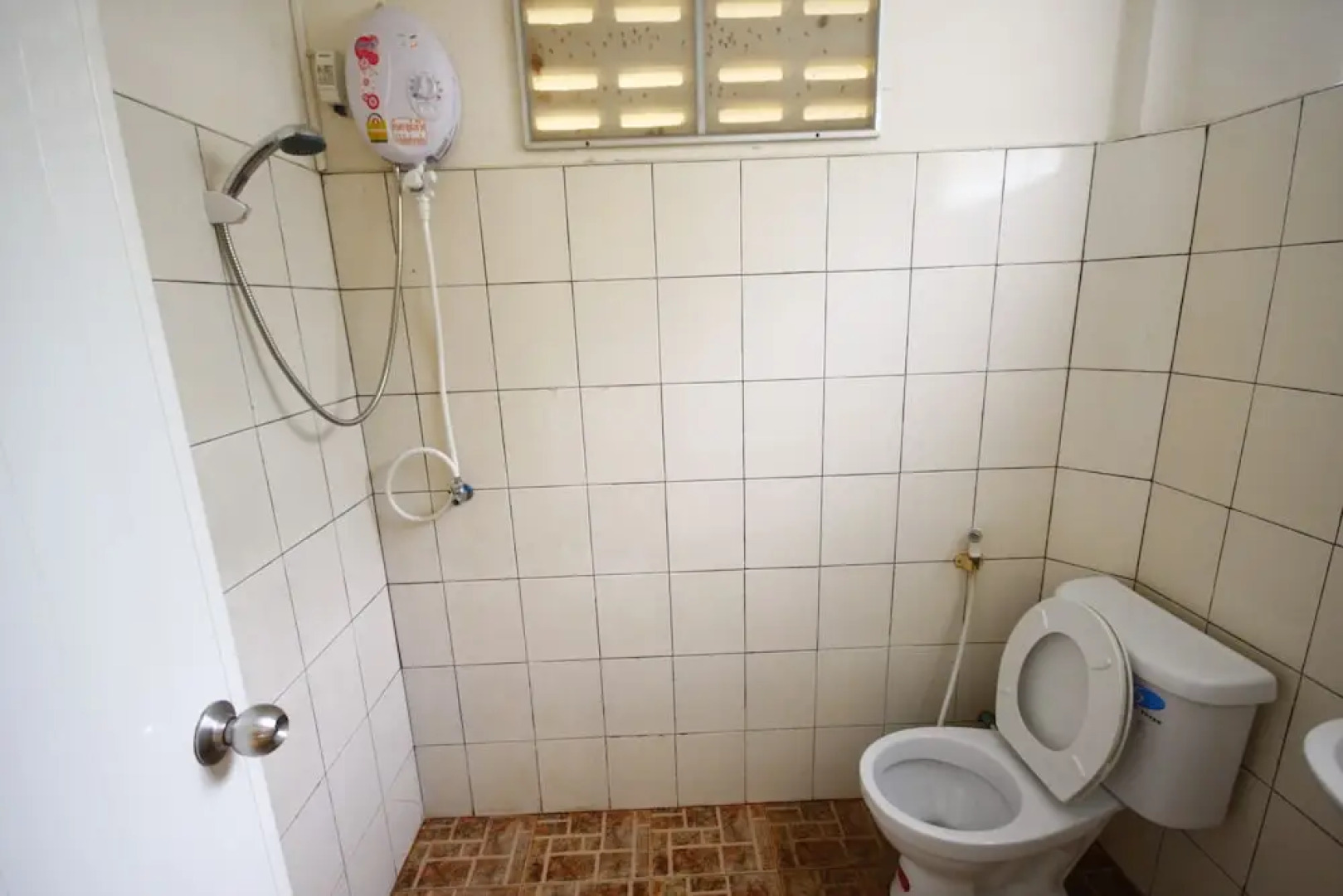 Insook Ko Larn Guesthouse