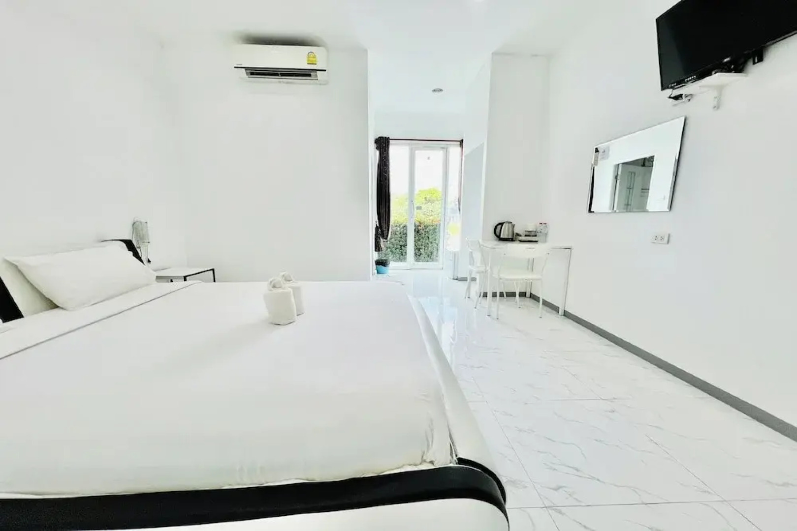 Parichat Bandung Hotel