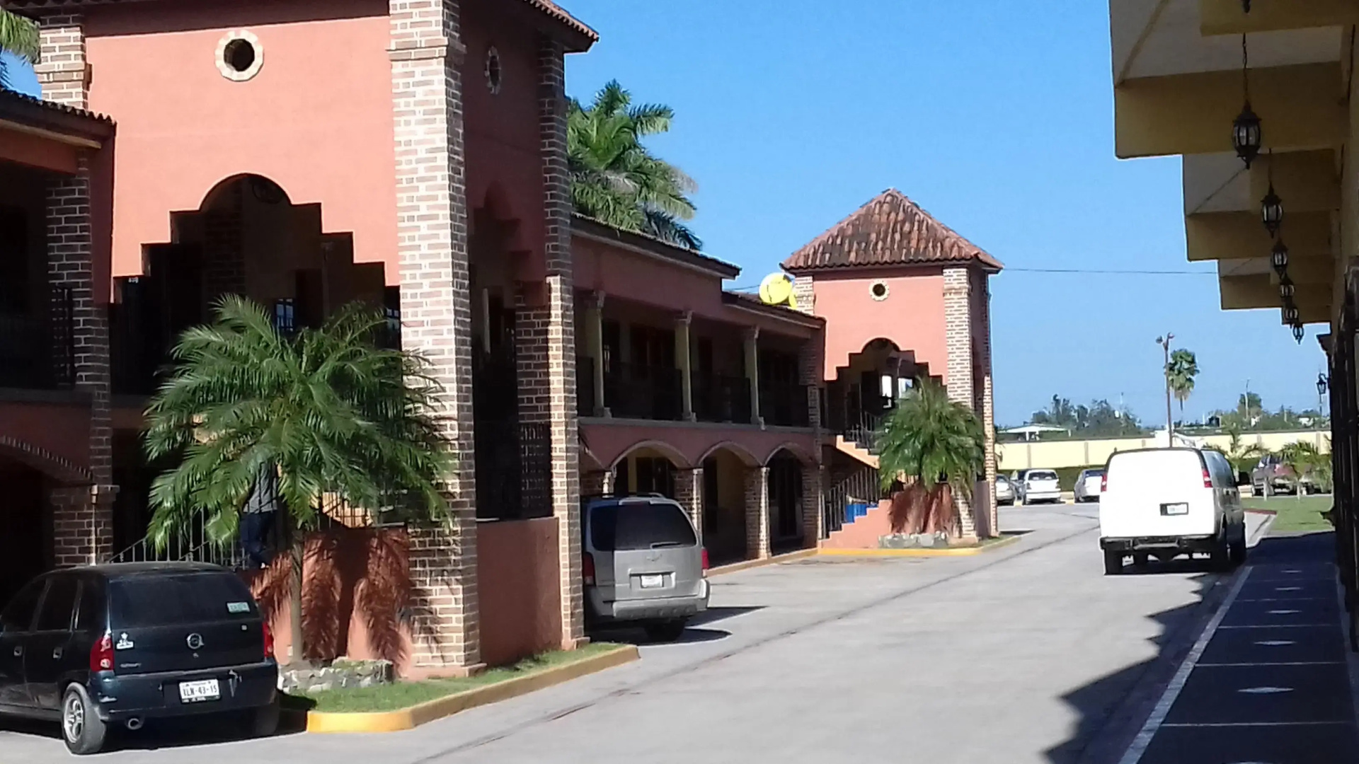 Hotel Mirage Express