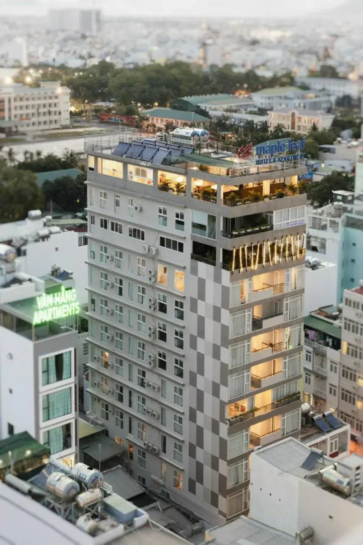 Maple Leaf Hotel & Apartment
