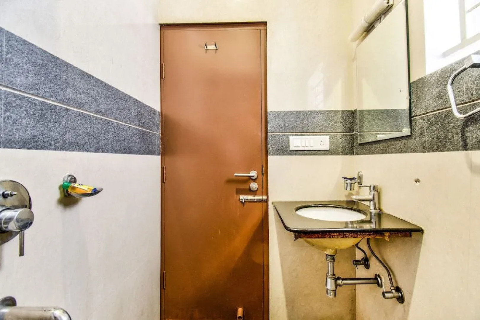 Hotel Kings L Grand, Mysore