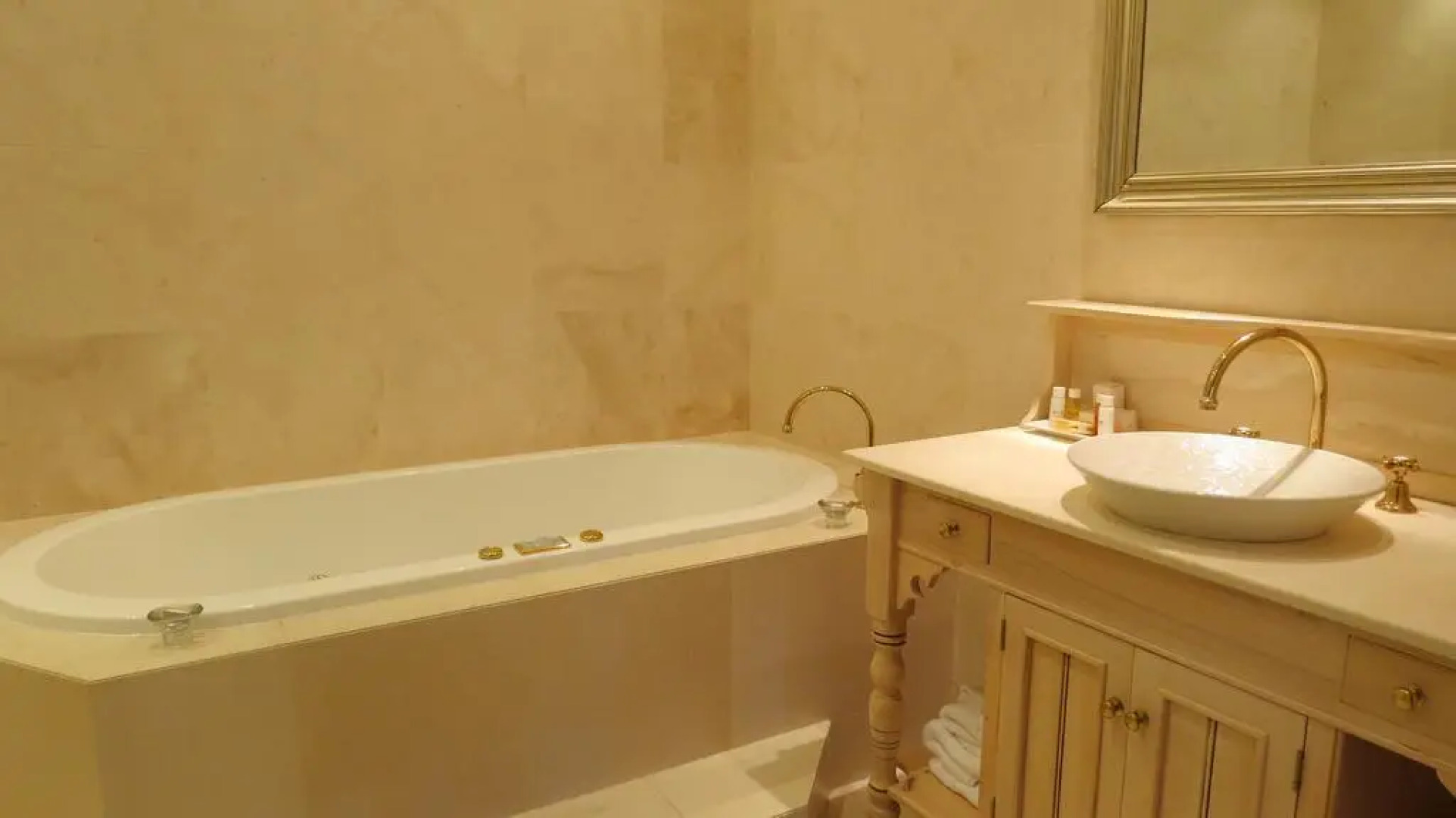 Victoria's at Ewingsdale Byron Bay