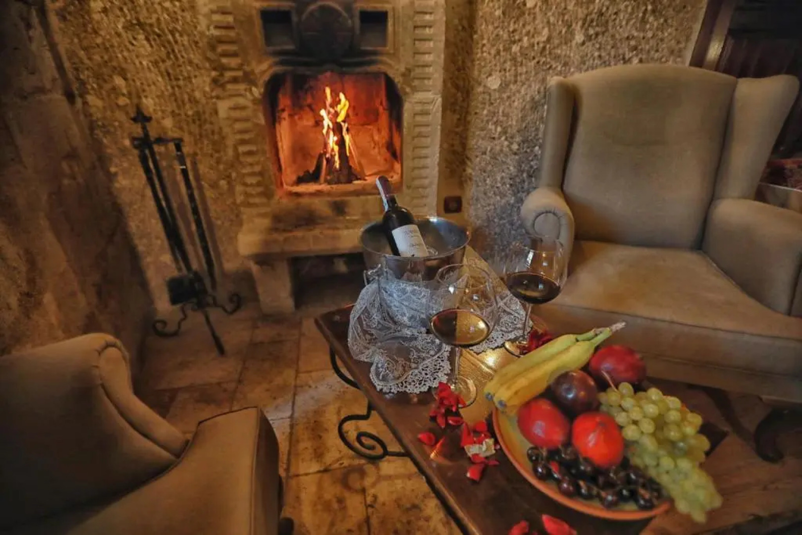 Traveller's Cave Hotel