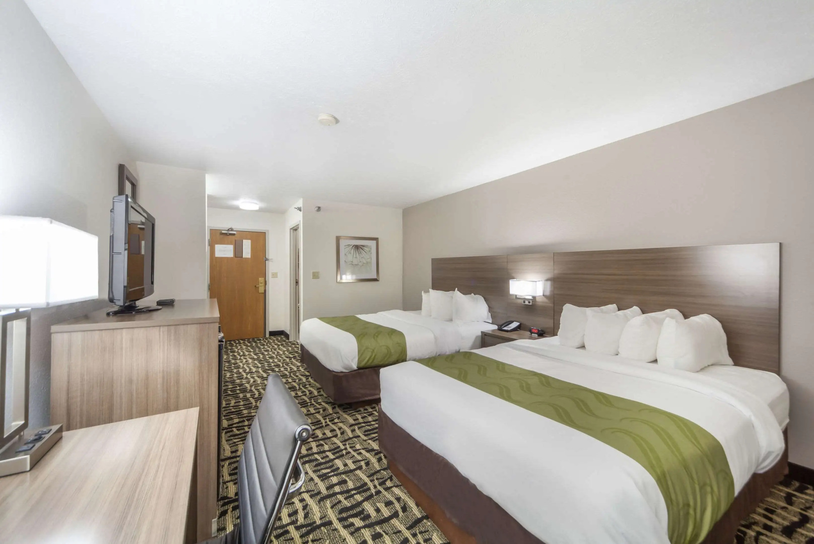 Quality Inn & Suites Omaha Chalco