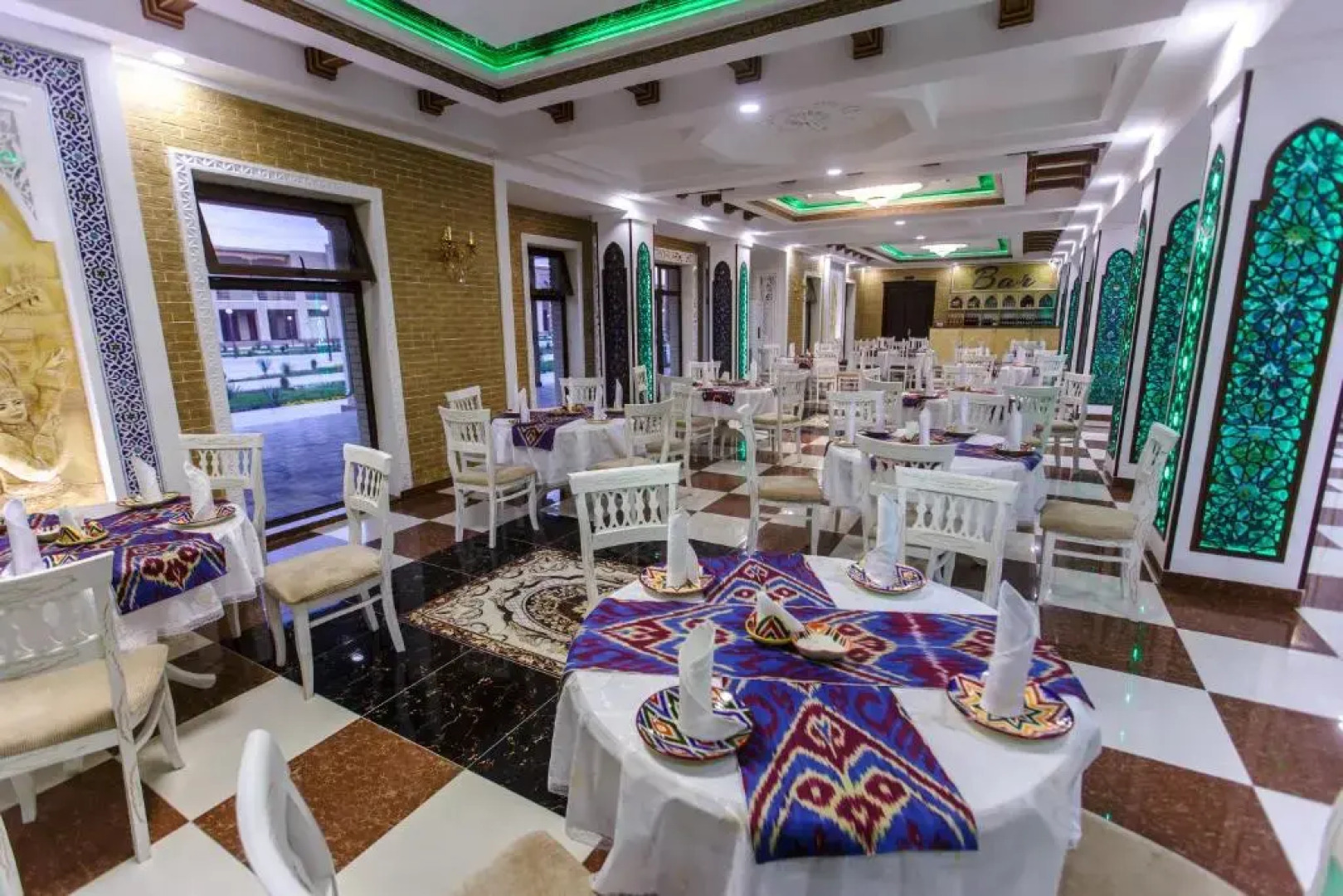 Khiva Silk Road (Хива Силк Роад)