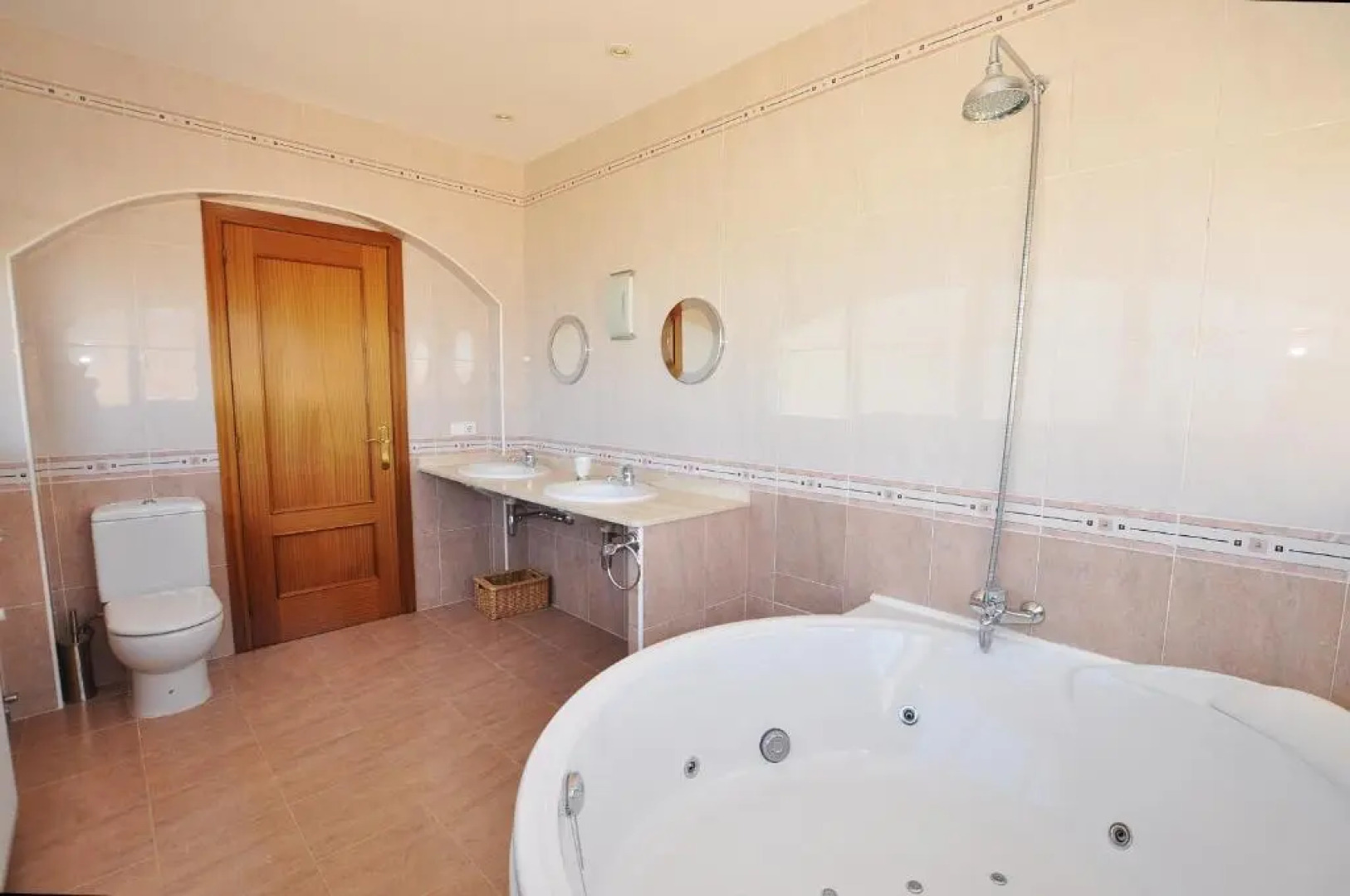 1131 Can Isaac Anglaterra