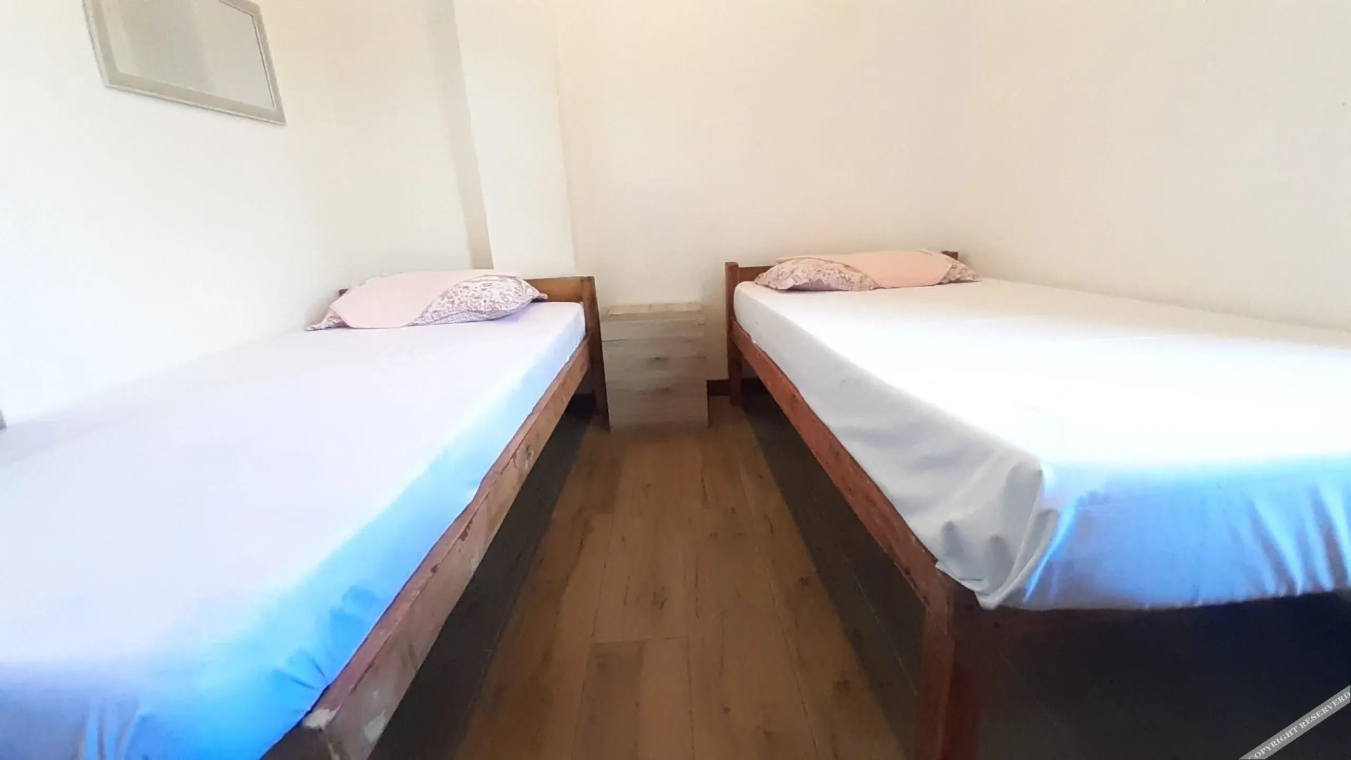 Vines Ape Nap Hostel by OYO Rooms