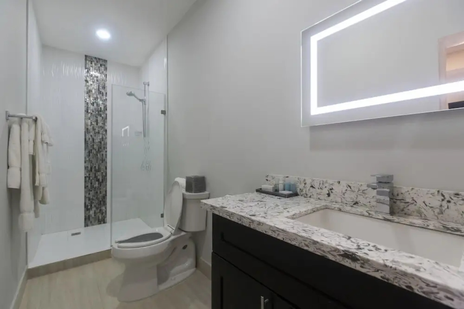 King's Hotel & Residences