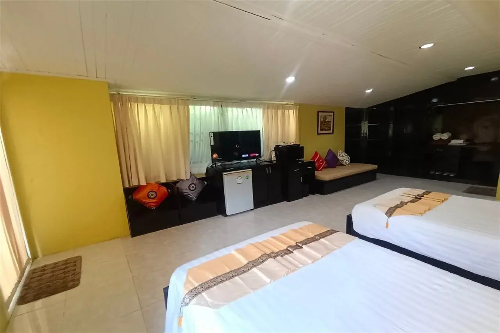 Thai Modern Resort & Spa