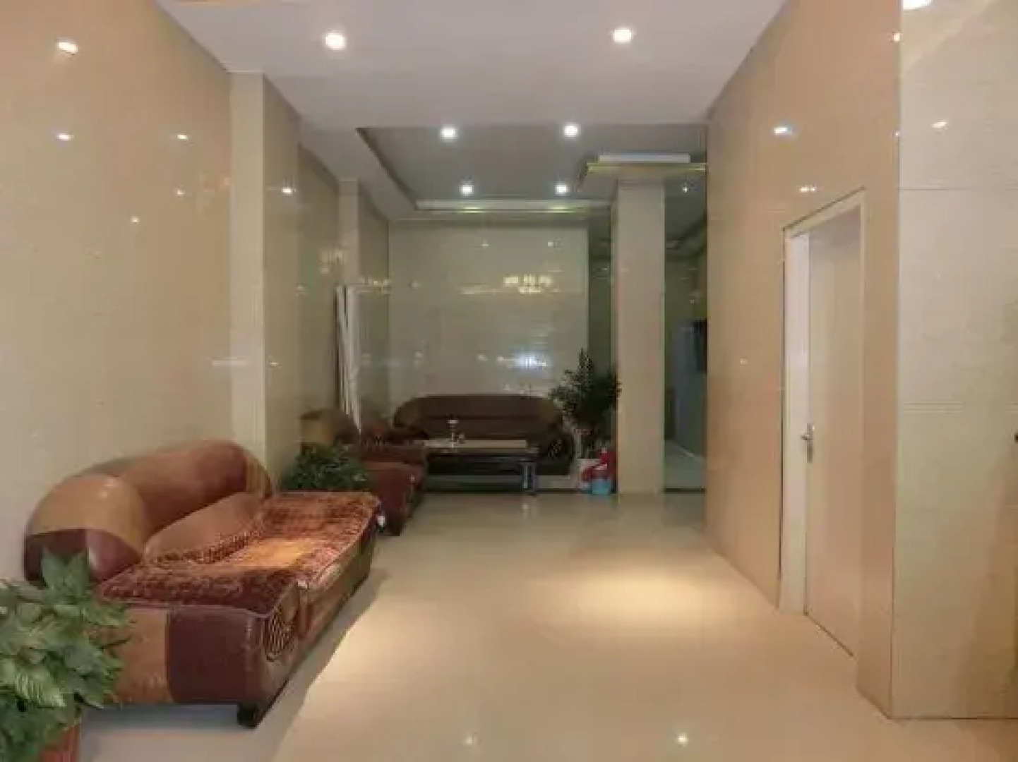 麻城富豪商务酒店