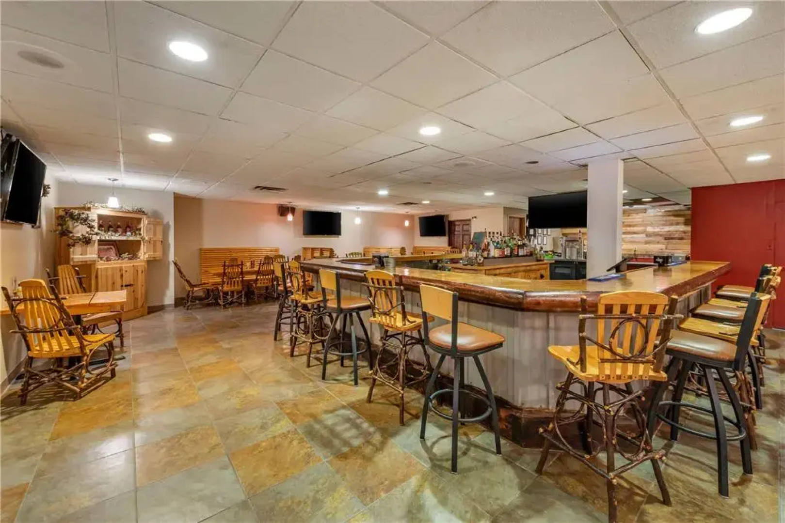 Three Bears Waterpark Resort Near Tomah, Ascend Collection Hotel