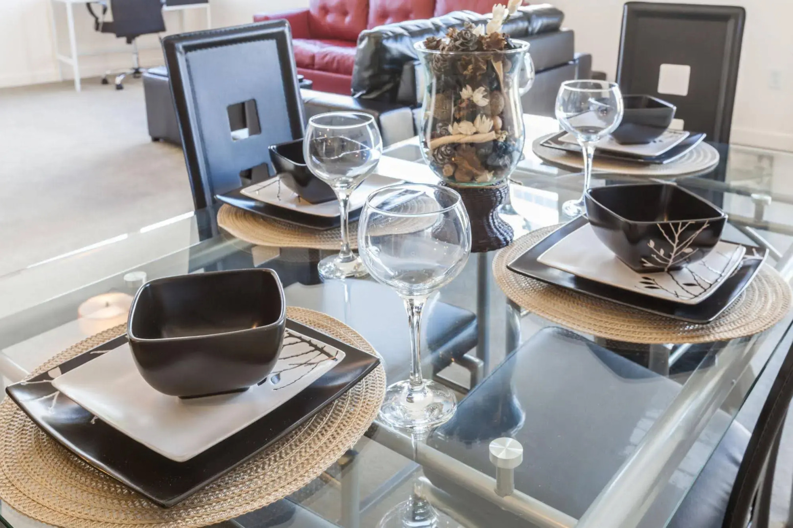 Heaven on Washington Furnished Apartments