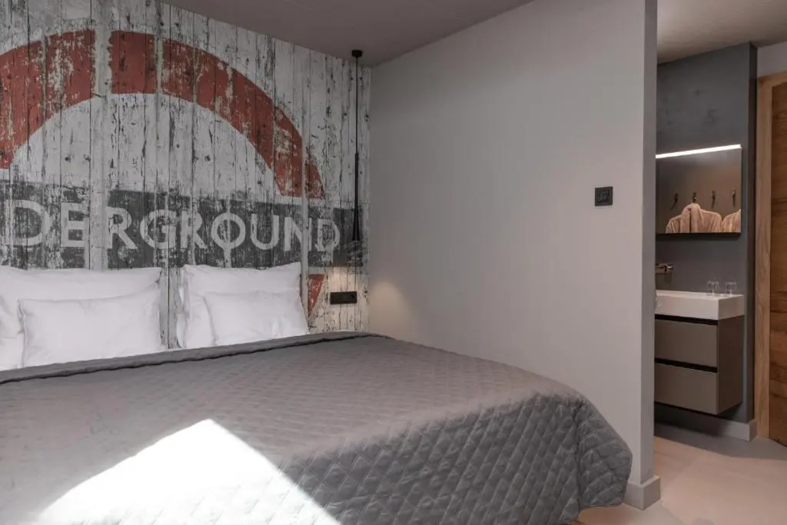 EAST GOING TRIPLE A Apartments