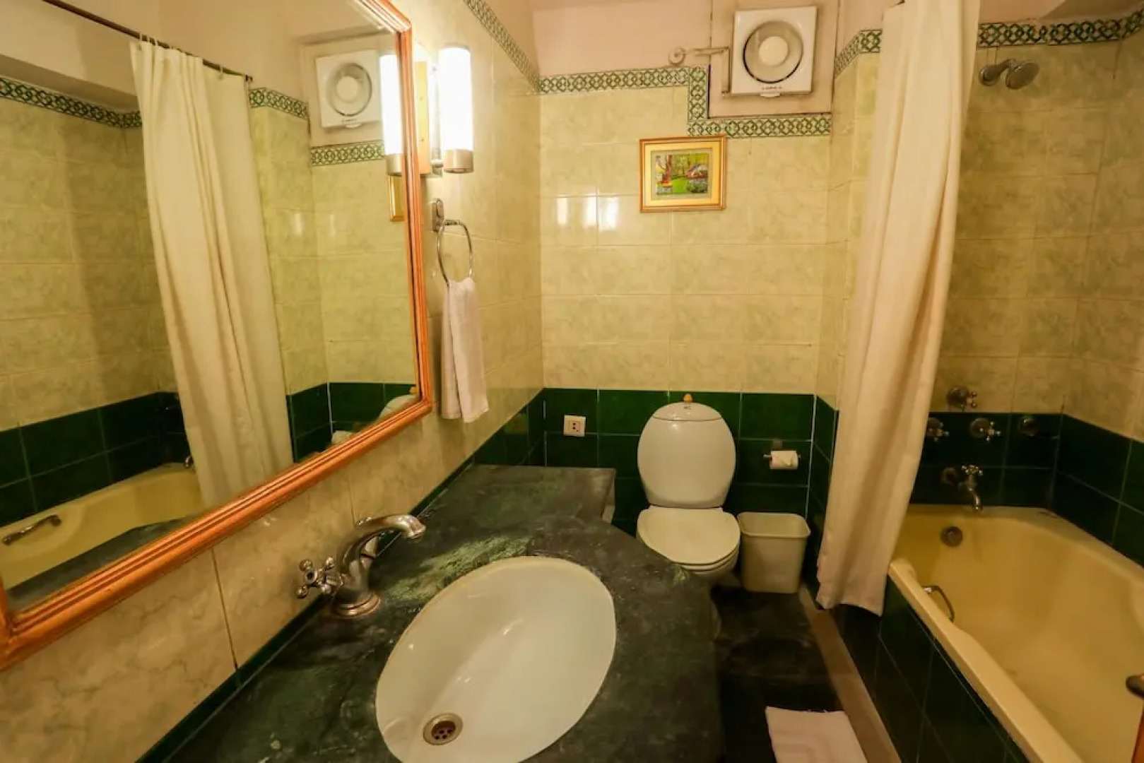 Hotel Classic Residency