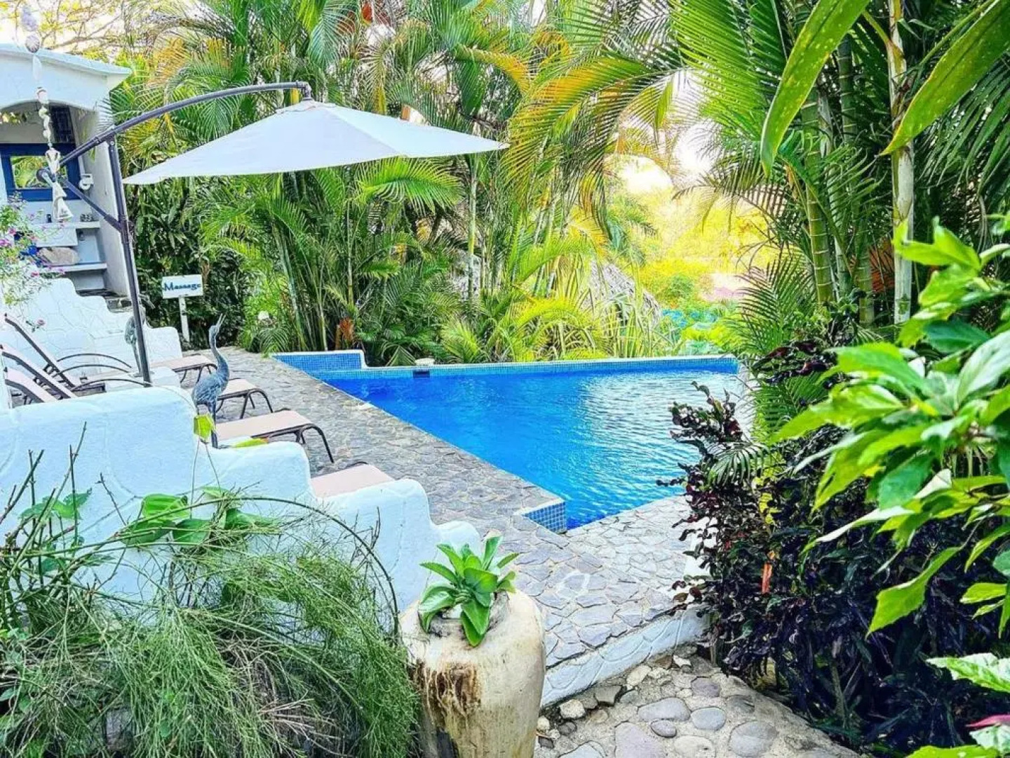 Horizon Hotel & Yoga center