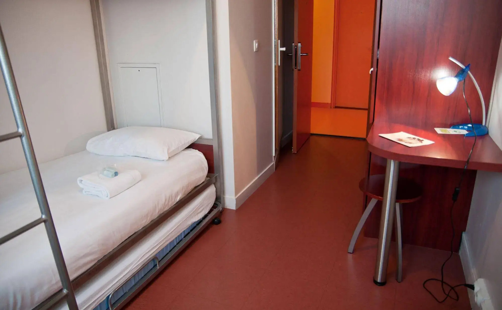 Ethic Etapes Eugène Hénaff - Hostel